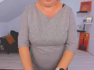 Cam4 Private Sex Chat of DeliciousLola