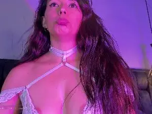 Cam4 Live Porn of Bellarohs
