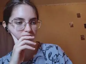 Cam4 Best Webcam of RoxanaKneisler
