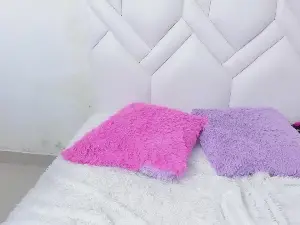 Cam4 Live Sex of mylittlewhore