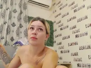 Cam4 Adult Video Chat of bestsquirt500