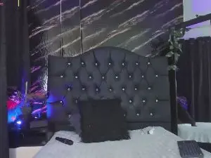Cam4 Live Sex of ArethaOzz