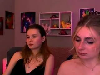 Camsoda Sex Cam of angie-foxy