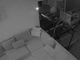 Camsoda Adult Webcams of voyeurcam-julmodels-living-7