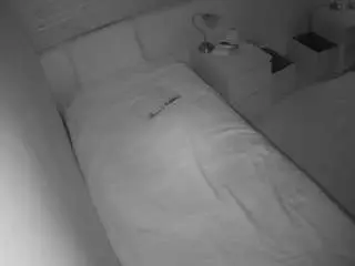 Camsoda Sex Chat of voyeurcam-julmodels-greybed-1