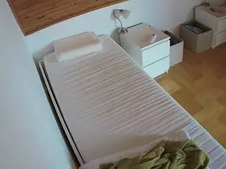 Camsoda Sex Chat of voyeurcam-julmodels-greybed-1