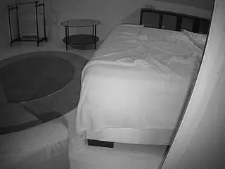 Camsoda Sex Chat of voyeurcam-julmodels-whitebed-6