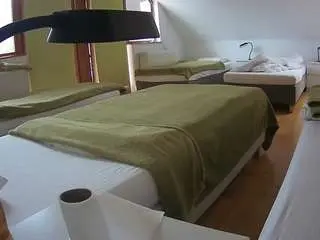 Camsoda Best Webcam of voyeurcam-julmodels-bed-2