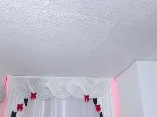 Camsoda Free Porn Cam of ivyy-crystal