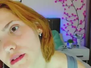 Camsoda Free Live Porn of dellaroww