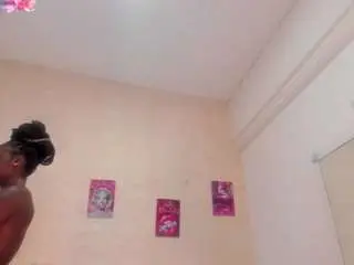 Camsoda Free Porn Cam of saraa-colliins