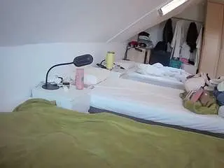 Camsoda Best Webcam of voyeurcam-julmodels-bed-4