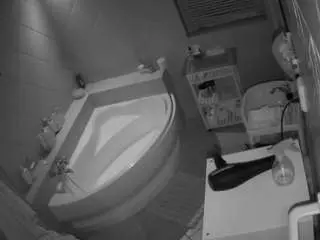 Camsoda Best live sex cam show of voyeurcam-julmodels-bath-1st-2