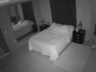 Camsoda Live Sex Cam of voyeurcam-casa-salsa-bedroom-4