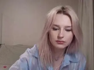 Camsoda Nude Webcam of johnnybrierre