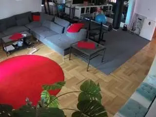 Camsoda Live Sex Cam of voyeurcam-julmodels-living-2
