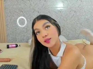 Camsoda Adult Video Chat of antonella-west