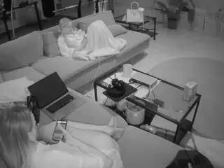 Camsoda Best Webcam of voyeurcam-julmodels-living-3
