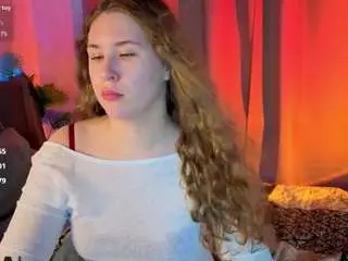 Camsoda Free Live Porn of elsiee-cuttiess