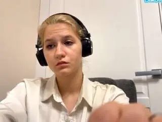 Camsoda Private Sex Chat of emabraatz