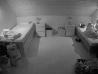 Camsoda Watch Live Sex Cams of voyeurcam-julmodels-greybed-3