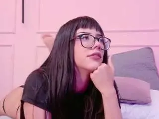 Camsoda Watch Live Sex Cams of mia-colllins