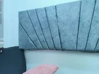 Camsoda Adult Video Chat of lily-meghan