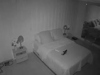 Camsoda Live Sex Cam of voyeurcam-casa-salsa-bedroom-5