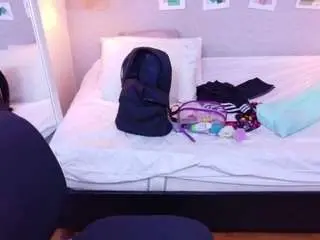 Camsoda Free Live Porn of hugeass-destroyer