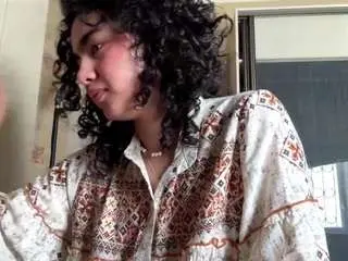 Camsoda Nude Webcam of nieshaperkins