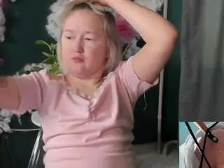Camsoda Sex Cam of sara-moor