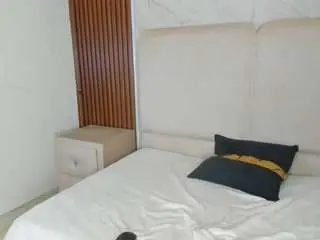 Camsoda Sex Cam of heidyqueen