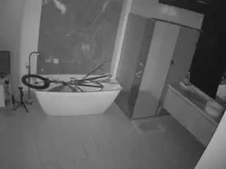 Camsoda Free Porn Cam of voyeurcam-casa-salsa-bathroom-4