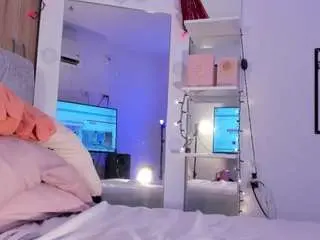 Camsoda Best live sex cam show of kiraalopez