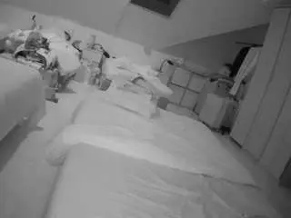 Camsoda Private Sex Chat of voyeurcam-julmodels-bed-1
