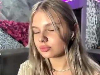Camsoda Sex Cam of josefinatraficante