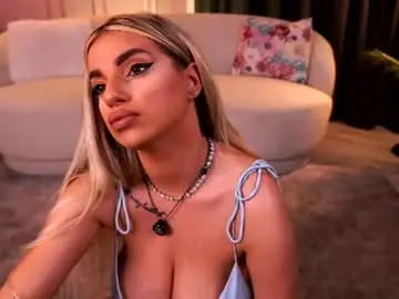 Chaturbate Best live sex cam show of pearlplenty
