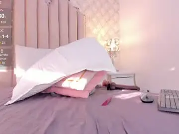 Chaturbate Live Sex Cam of zoejenner_