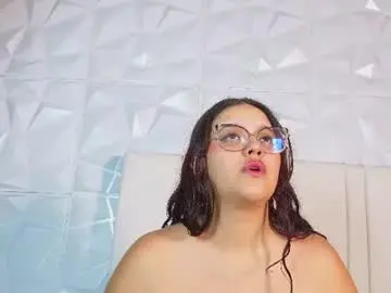 Chaturbate Live Sex Cam of zully_fox