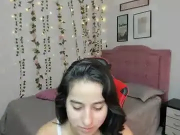 Chaturbate Live Sex Cam of antonella_heinz_