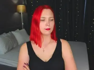 Chaturbate Live Sex Cam of monica__queen