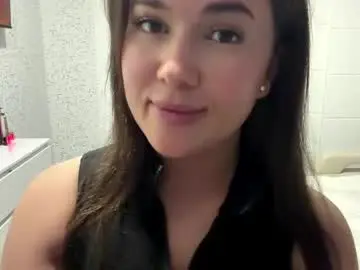 Chaturbate Adult Webcam of peaachyvibe