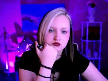 Chaturbate Adult Video Chat of violettwoods