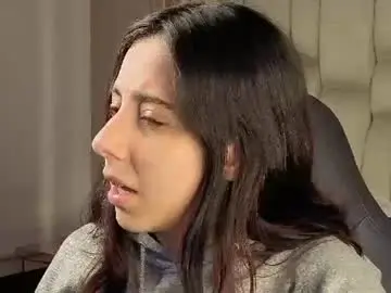 Chaturbate Free Live Porn of tinyvelvet