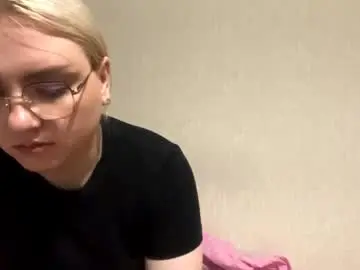 Chaturbate Best live sex cam show of bernardineredwine