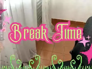 Chaturbate Free Porn Cam of petitecurlybrunette