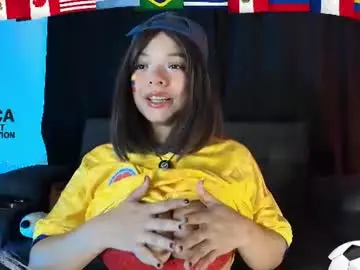 Chaturbate Sex Chat of yungelitamor_
