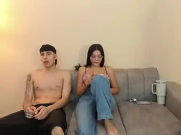 Chaturbate Nude Webcam of hiddendesire_