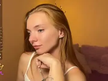 Chaturbate Free Porn Cam of shinelikea_diamond