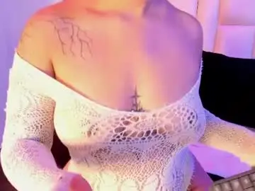Chaturbate Adult Video Chat of antonellaqueeen